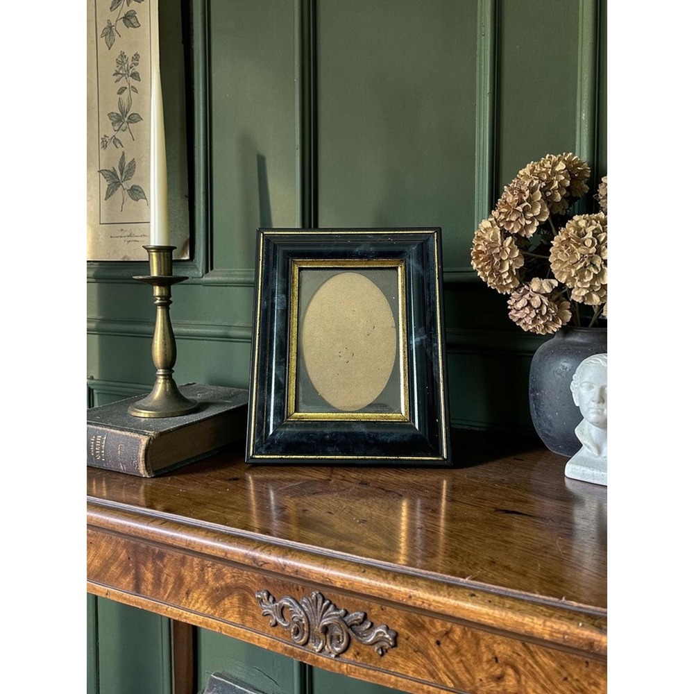 Vintage Oval Black Gold Resin Marble Picture Frame – Farmhouse Victorian Decor